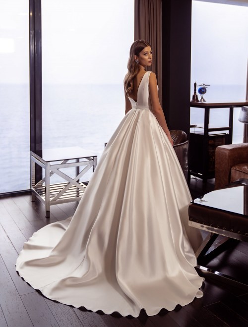 https://elisebride.ro/images/stories/virtuemart/product/VWD-SL24       (3).jpg